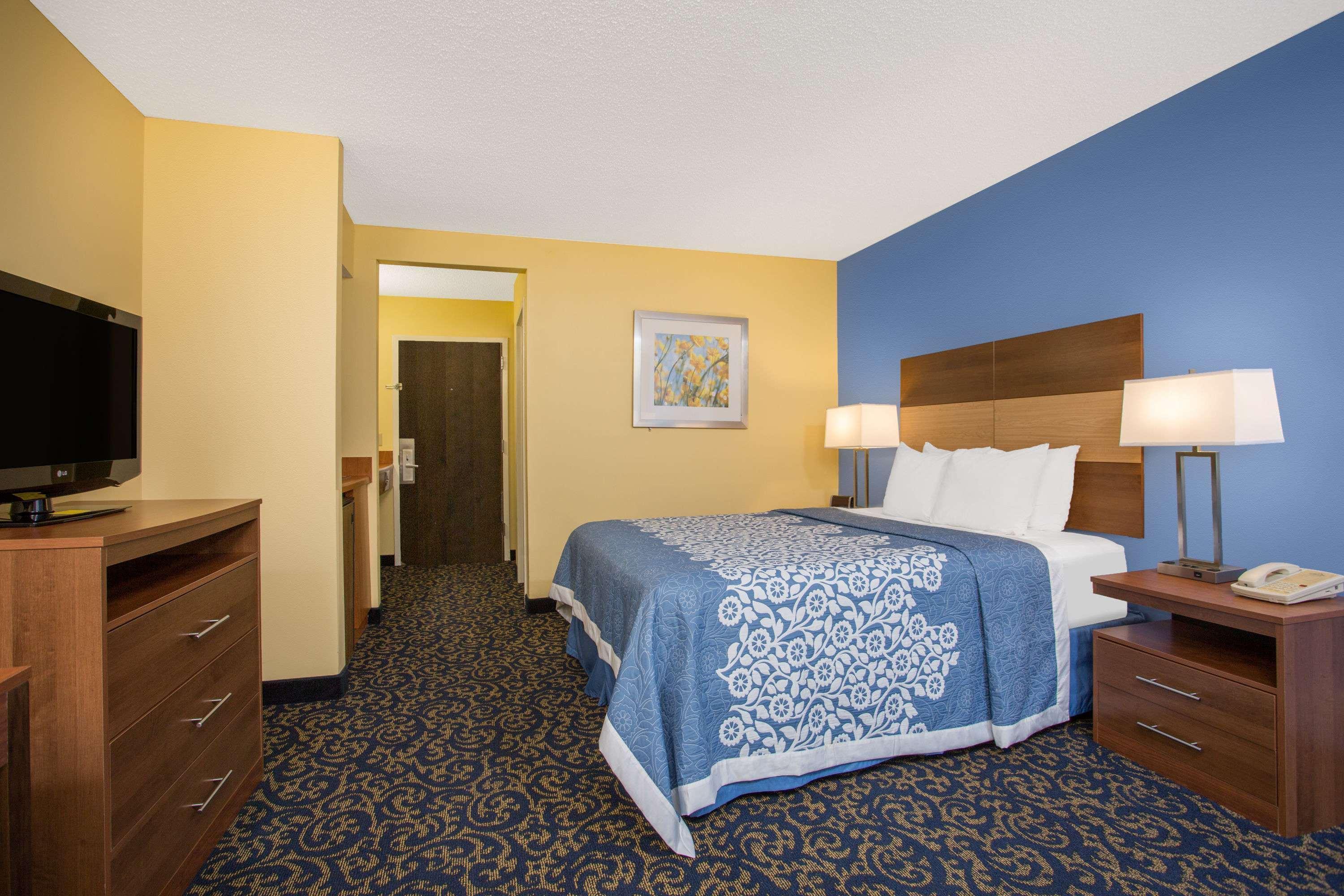 Days Inn by Wyndham Raleigh-Airport-Research Triangle Park Morrisville Exterior foto